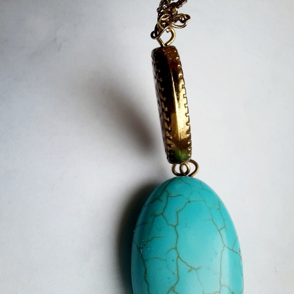 🎈3 for $10🎈Faux Turquoise & Gold Tone Necklace - Picture 5 of 6